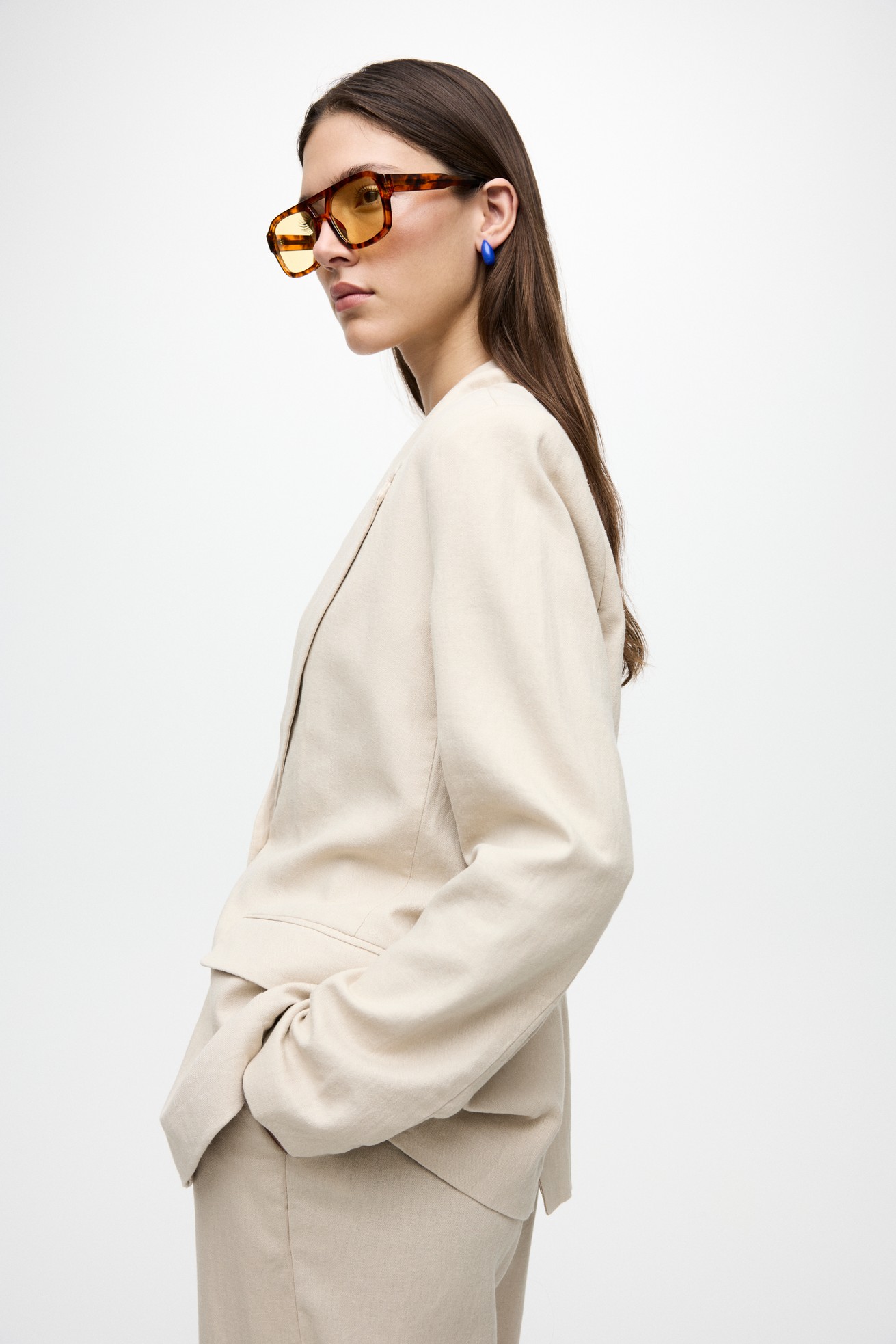 14089679_VIJOLANDA_HW_LINEN_BLEND_PANTS_MAY_14089677_VIJOLANDA_LS_LINEN_BLEND_BLAZER_MAY_003